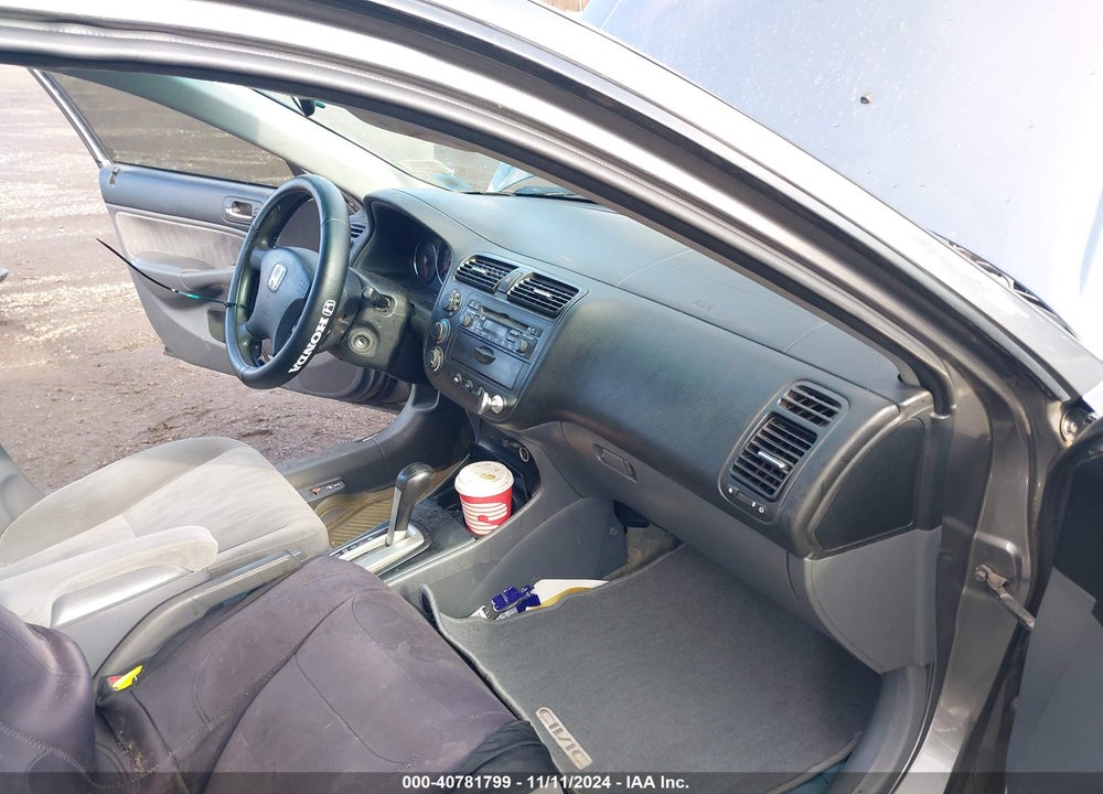 2005 HONDA CIVIC LX VIN: 2HGES16675H612217