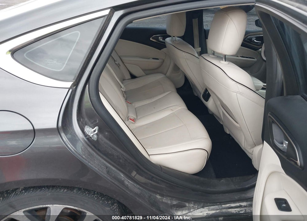 2015 CHRYSLER 200 C VIN: 1C3CCCEG8FN656930