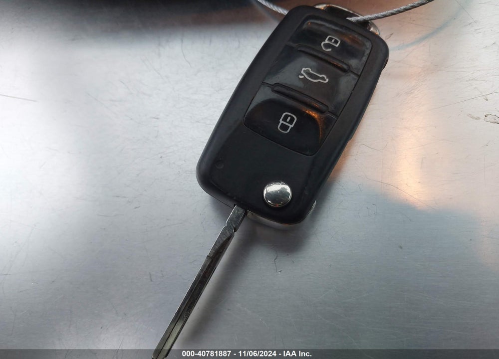 2013 VOLKSWAGEN JETTA SPORTWAGEN 2.0L TDI VIN: 3VWML7AJXDM648907