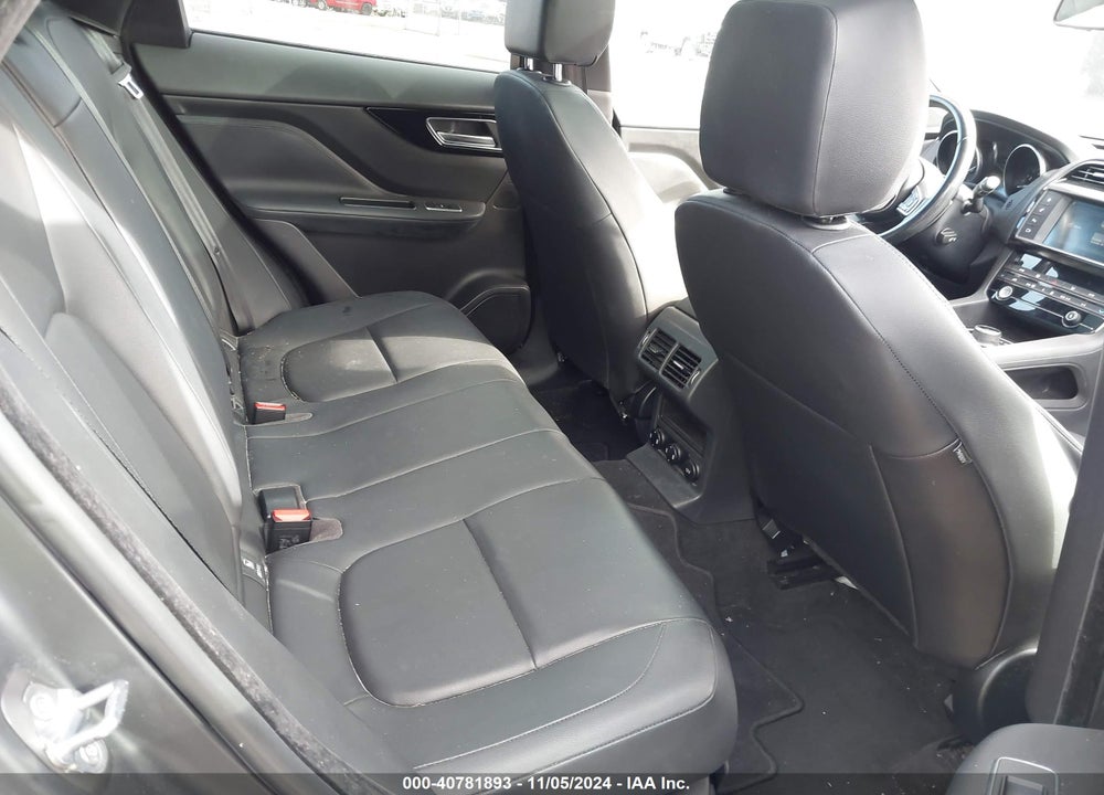 2018 JAGUAR F-PACE 35T PREMIUM VIN: SADCJ2EV0JA268153