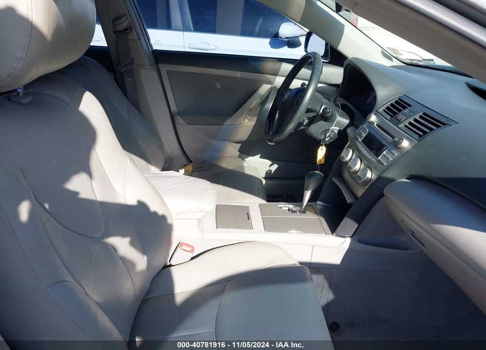 2011 TOYOTA CAMRY SE VIN: 4T1BF3EK1BU661577
