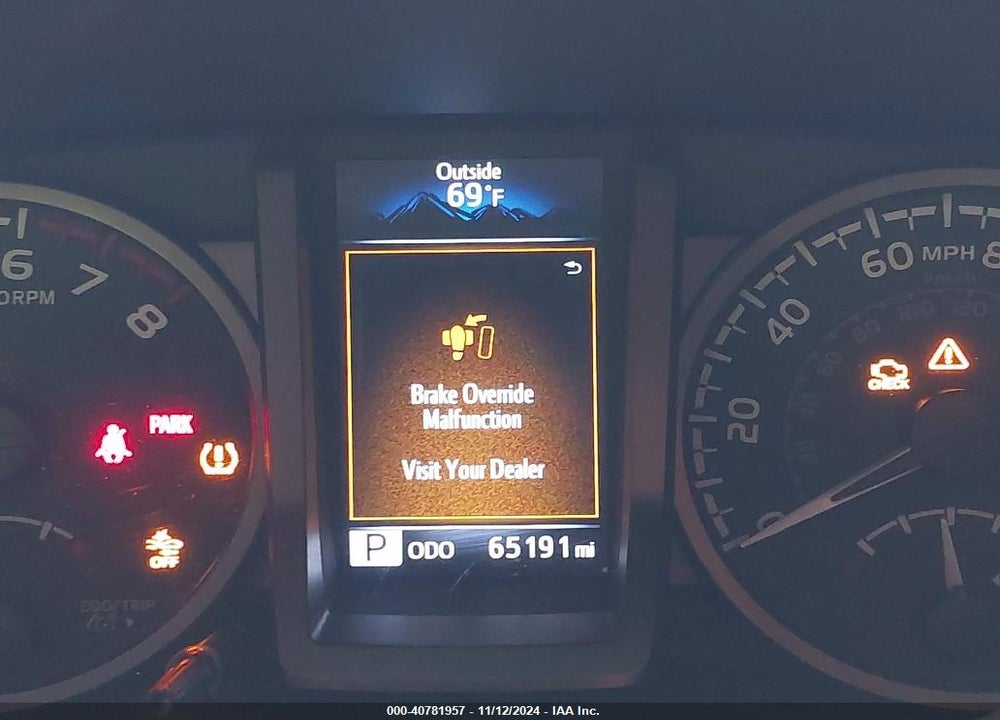 2022 TOYOTA TACOMA 4WD TRD OFF ROAD VIN: 3TMCZ5AN9NM503010