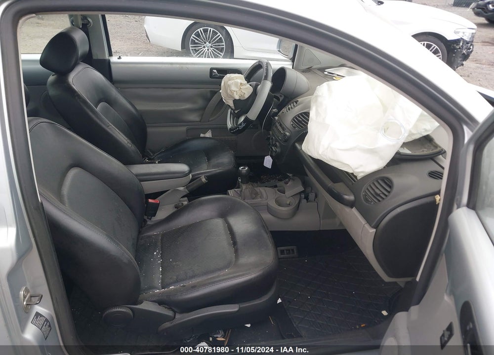 2003 VOLKSWAGEN NEW BEETLE GLS 2.0L VIN: 3VWCK21C33M419714