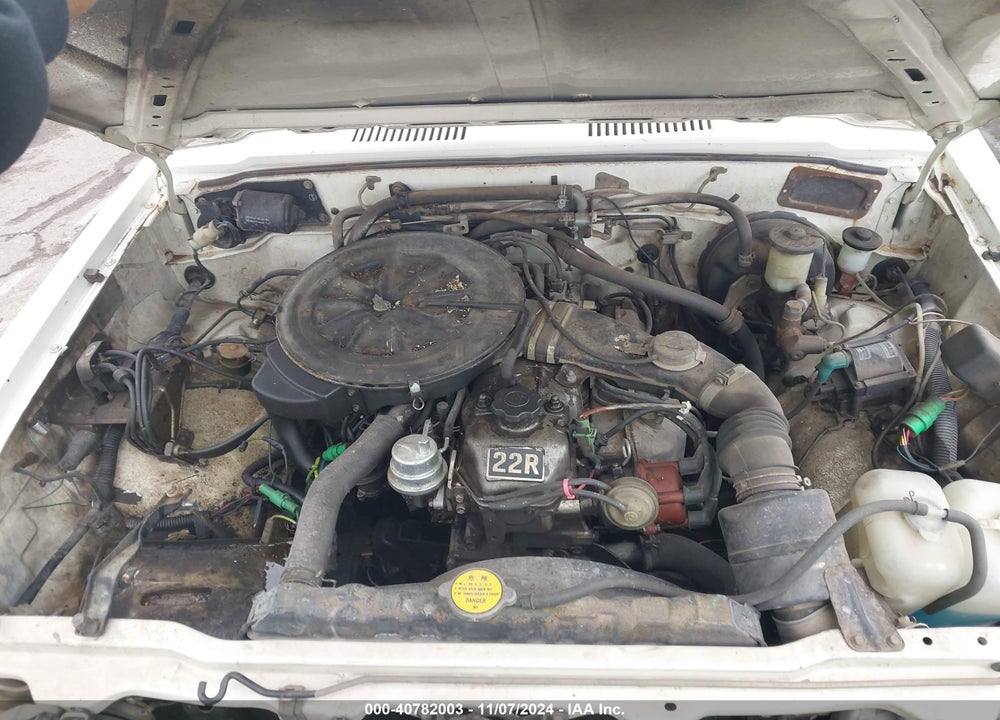 1981 TOYOTA PICKUP / CAB CHASSIS RN44 VIN: JT4RN44R6B0047898