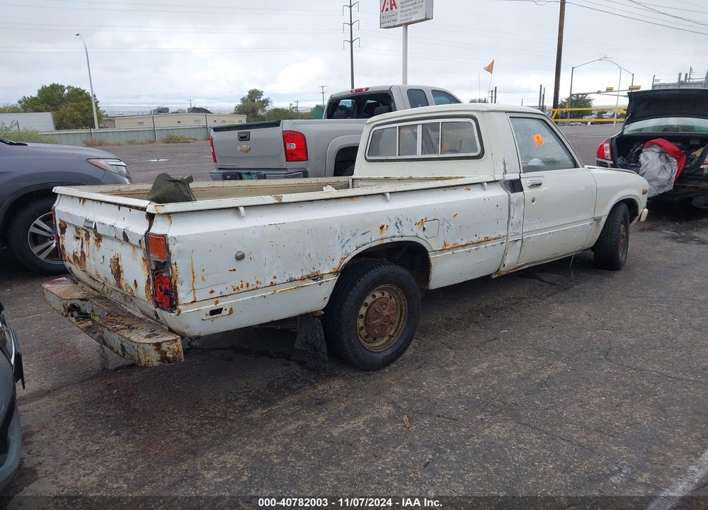 1981 TOYOTA PICKUP / CAB CHASSIS RN44 VIN: JT4RN44R6B0047898