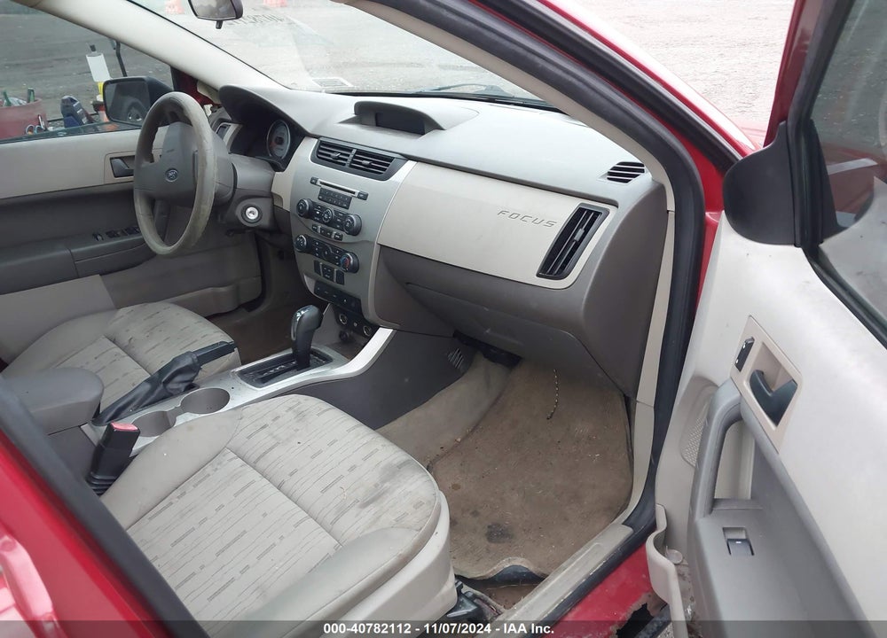 2010 FORD FOCUS SE VIN: 1FAHP3FN6AW229418