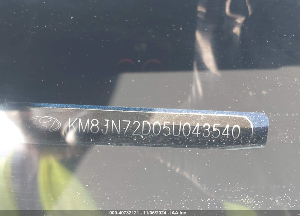 2005 HYUNDAI TUCSON GLS/LX VIN: KM8JN72D05U043540
