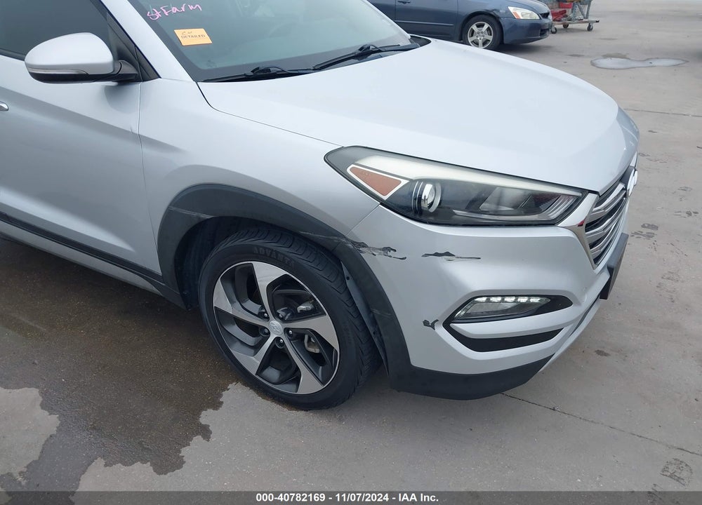 2017 HYUNDAI TUCSON LIMITED VIN: KM8J33A26HU362220