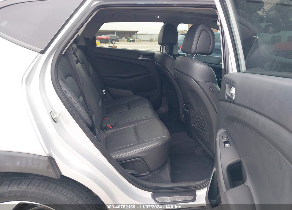 2017 HYUNDAI TUCSON LIMITED VIN: KM8J33A26HU362220