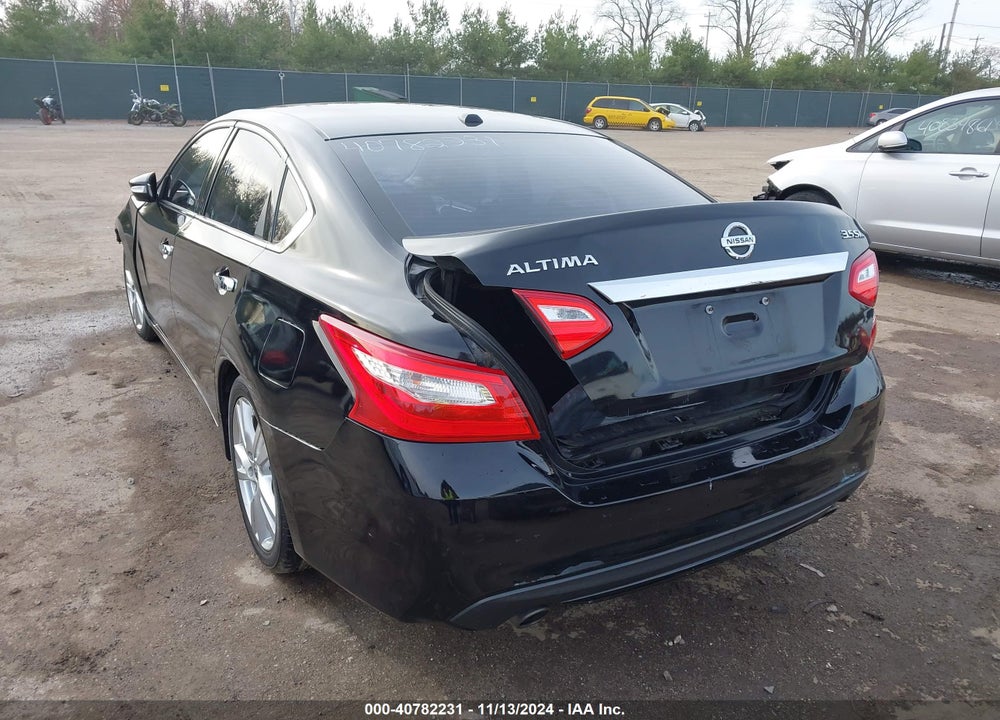 2017 NISSAN ALTIMA 3.5 SL VIN: 1N4BL3AP7HC199576