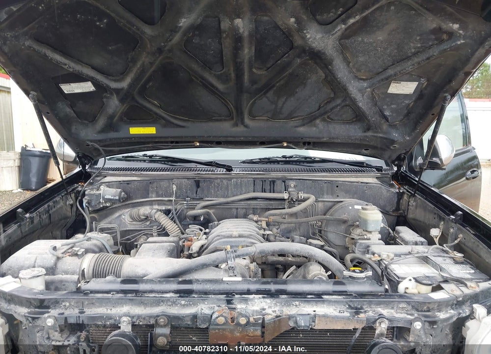 2006 TOYOTA TUNDRA SR5 V8 VIN: 5TBET34136S523416
