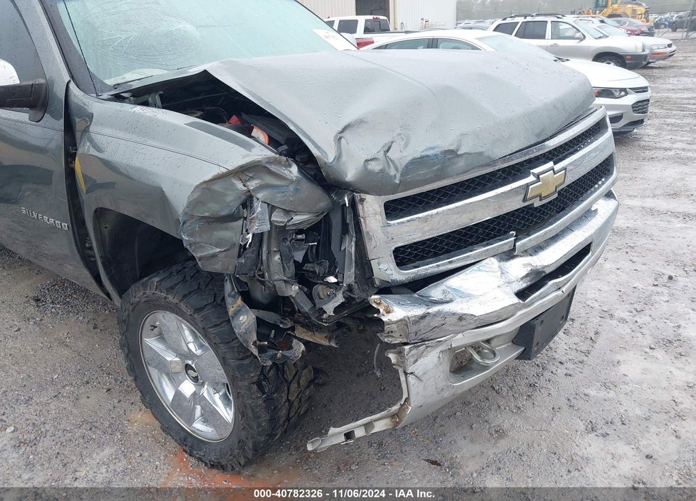 2011 CHEVROLET SILVERADO 1500 LT VIN: 3GCPCSE0XBG322475