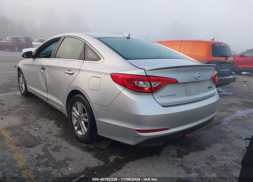 2016 HYUNDAI SONATA VIN: 5NPE24AF2GH271116