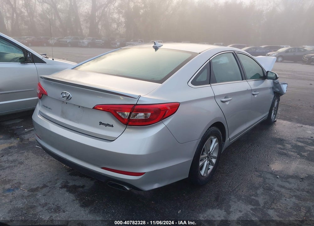 2016 HYUNDAI SONATA VIN: 5NPE24AF2GH271116