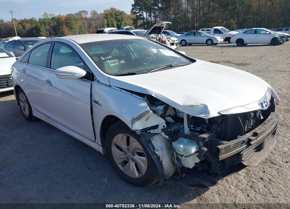 2014 HYUNDAI SONATA HYBRID VIN: KMHEC4A46EA113714