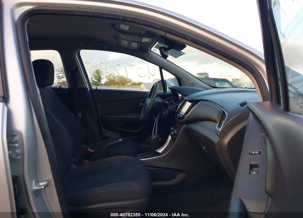 2017 CHEVROLET TRAX LS VIN: KL7CJNSB9HB114355