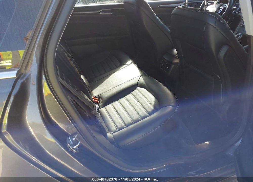 2015 FORD FUSION SE VIN: 3FA6P0HD1FR148881
