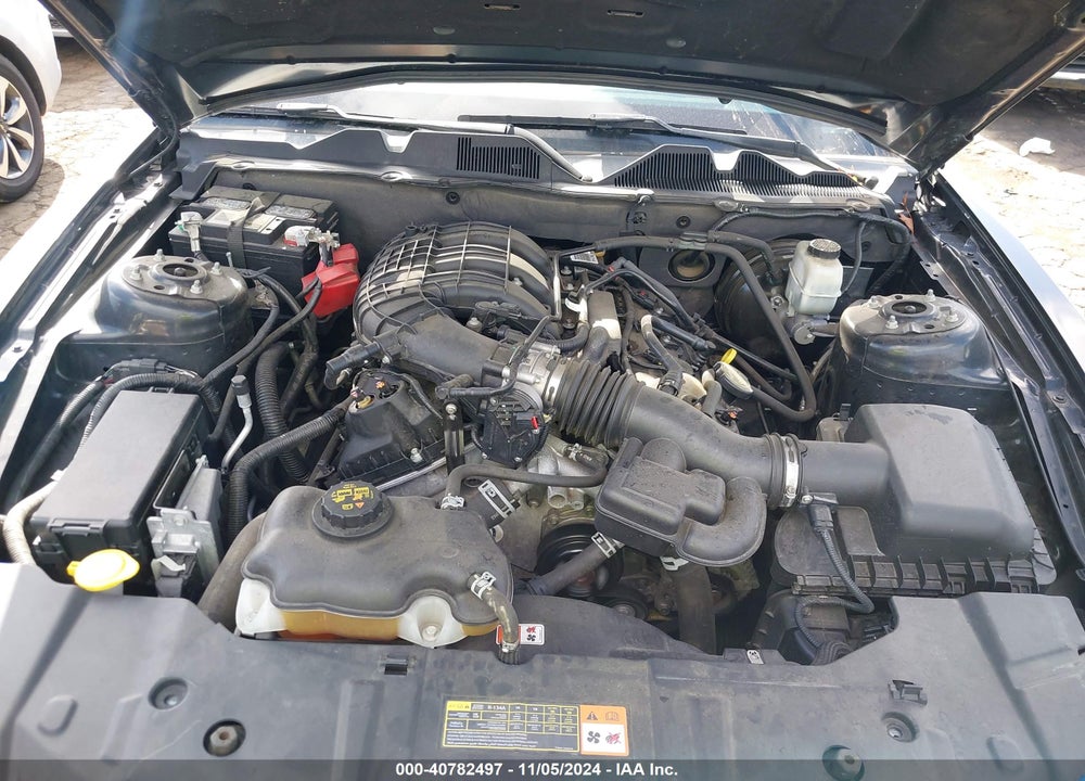 2014 FORD MUSTANG V6 VIN: 1ZVBP8AM6E5306471