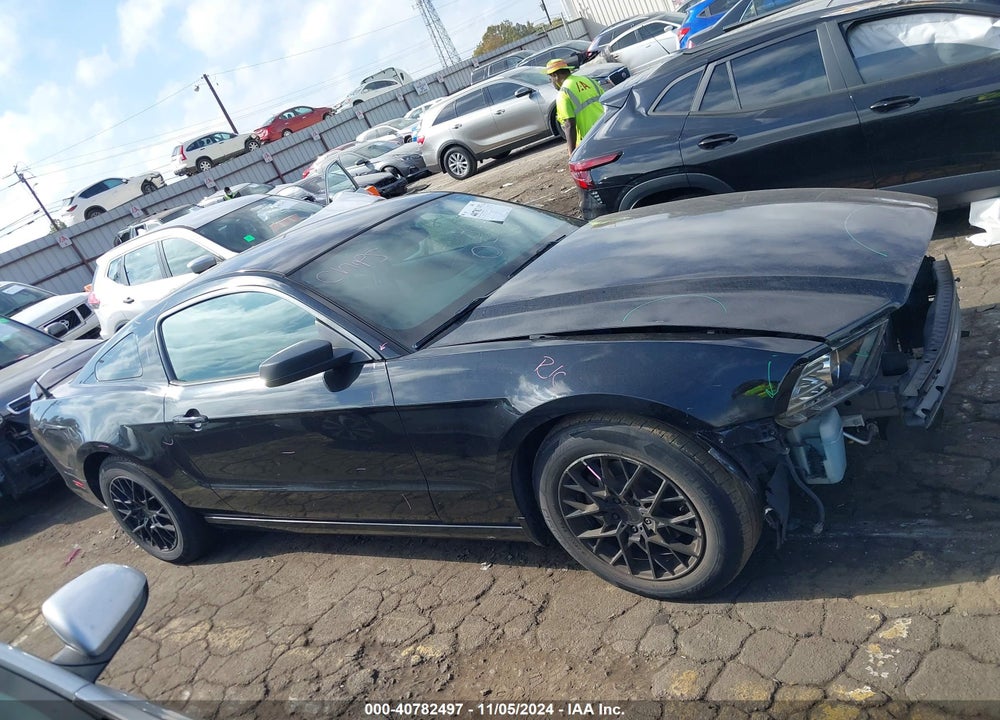 2014 FORD MUSTANG V6 VIN: 1ZVBP8AM6E5306471