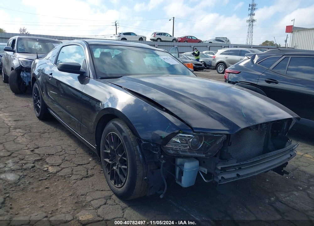 2014 FORD MUSTANG V6 VIN: 1ZVBP8AM6E5306471