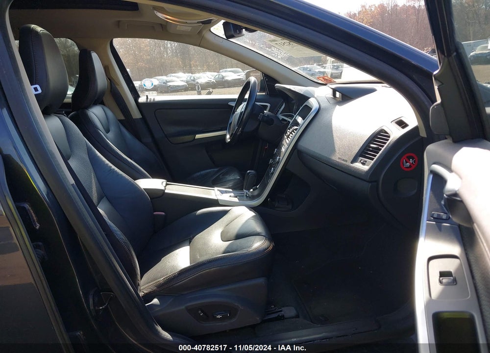 2010 VOLVO XC60 3.2 VIN: YV4960DZ6A2063346