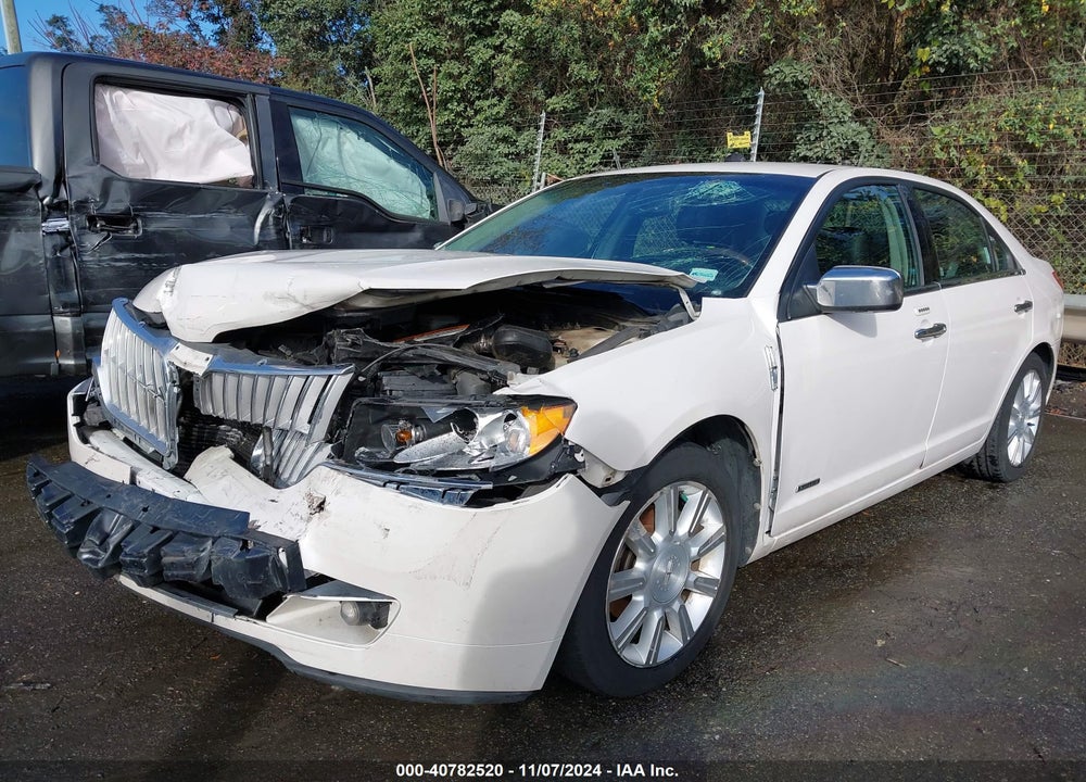 2011 LINCOLN MKZ HYBRID VIN: 3LNDL2L32BR756888