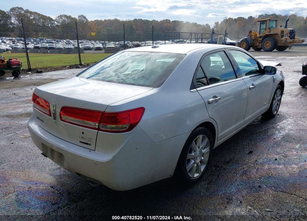 2011 LINCOLN MKZ HYBRID VIN: 3LNDL2L32BR756888