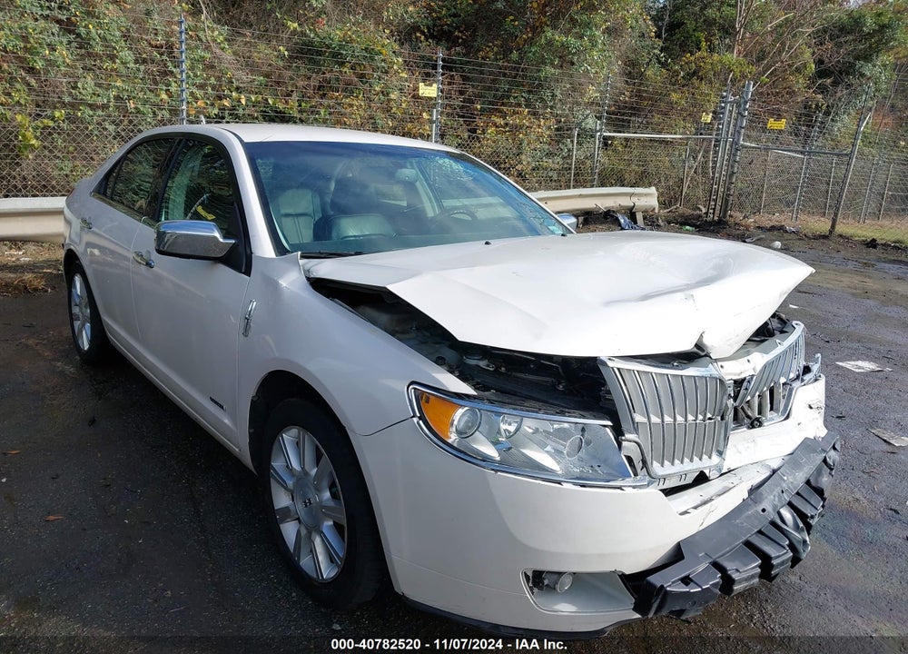 2011 LINCOLN MKZ HYBRID VIN: 3LNDL2L32BR756888