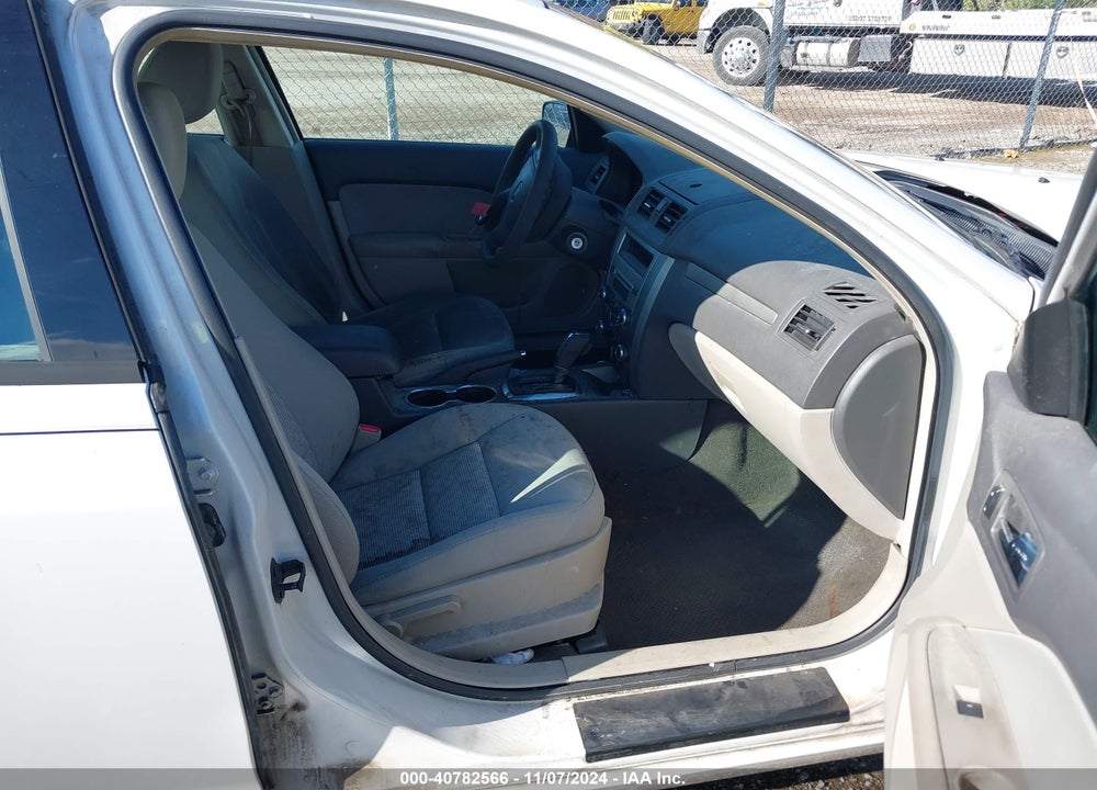 2010 FORD FUSION S VIN: 3FAHP0GA9AR176128