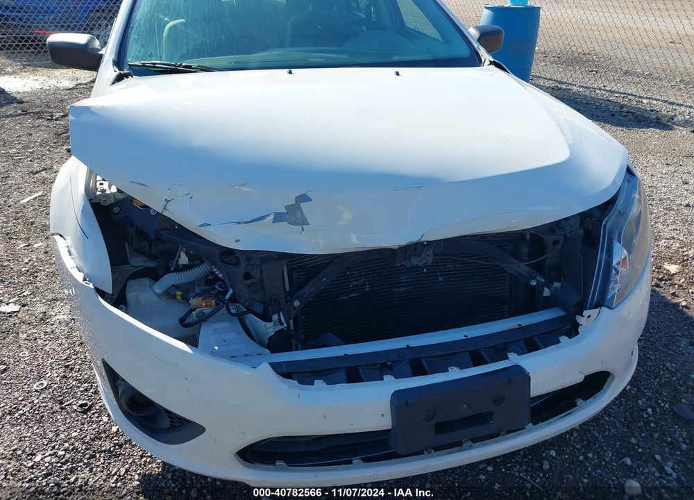 2010 FORD FUSION S VIN: 3FAHP0GA9AR176128