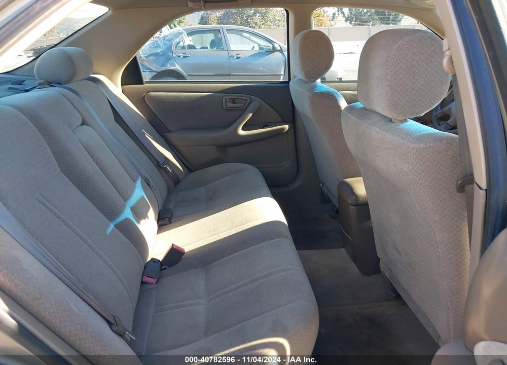 2000 TOYOTA CAMRY LE VIN: JT2BG28K3Y0387377