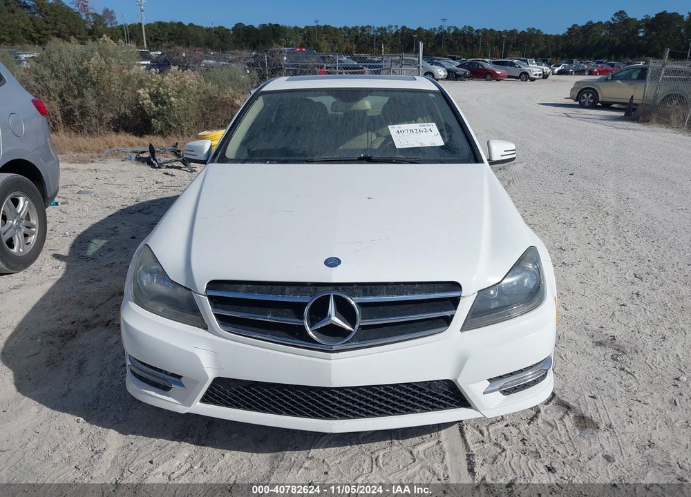 2014 MERCEDES-BENZ C 250 LUXURY/SPORT VIN: WDDGF4HB3EA966960