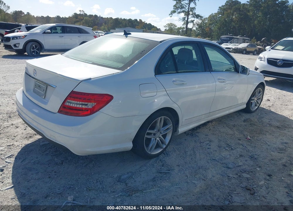 2014 MERCEDES-BENZ C 250 LUXURY/SPORT VIN: WDDGF4HB3EA966960