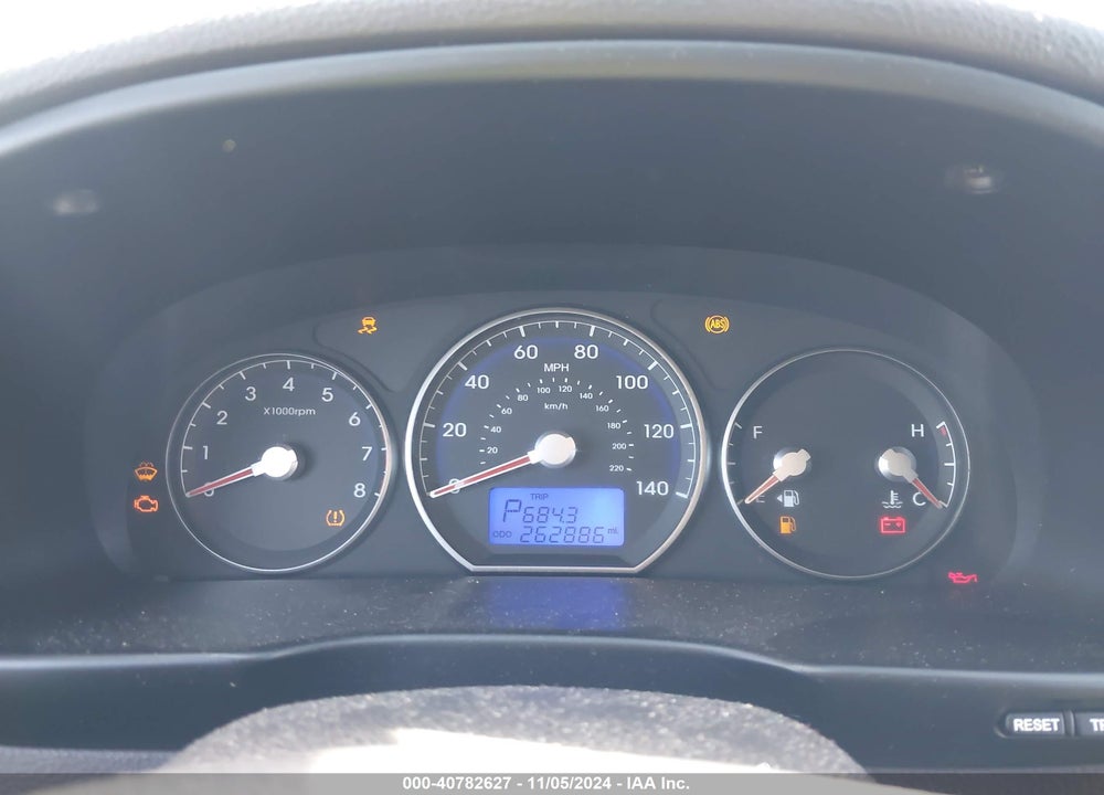 2010 HYUNDAI SANTA FE GLS VIN: 5NMSG3AB9AH410321