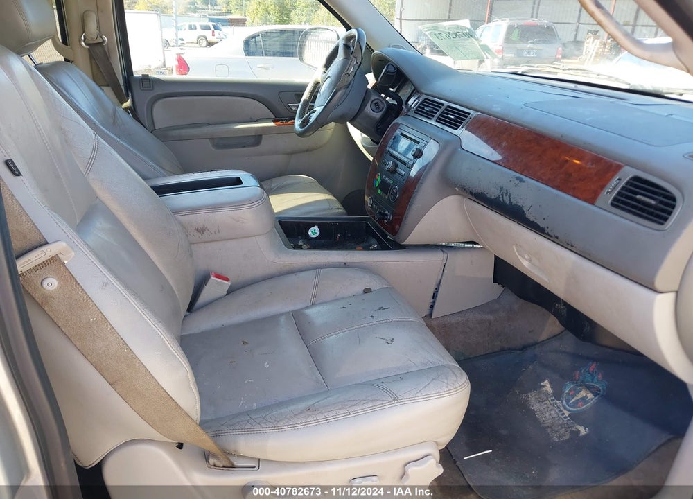 2012 CHEVROLET SUBURBAN 1500 LT VIN: 1GNSCJE09CR144992
