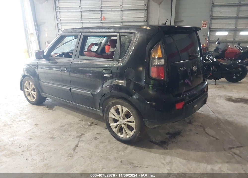 2010 KIA SOUL SPORT VIN: KNDJT2A25A7101180