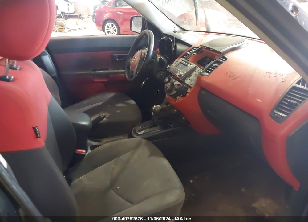 2010 KIA SOUL SPORT VIN: KNDJT2A25A7101180