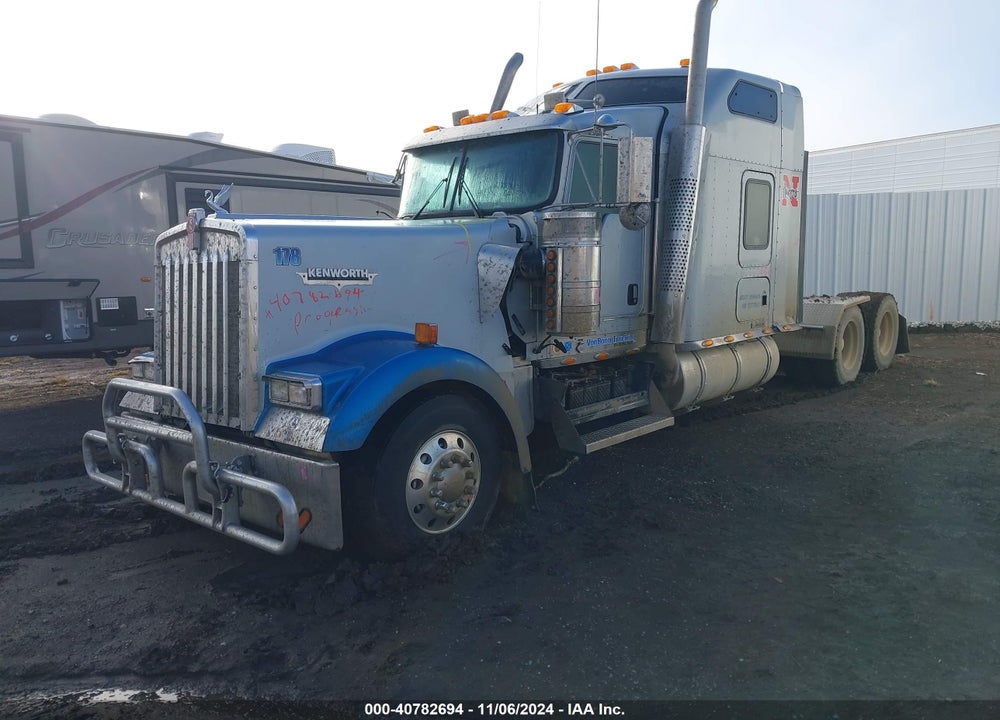 2007 KENWORTH W900 W900 VIN: 1XKWD49X37J177060