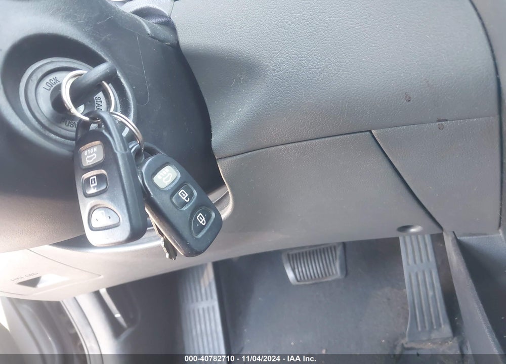 2014 HYUNDAI ELANTRA SE VIN: 5NPDH4AE0EH525470