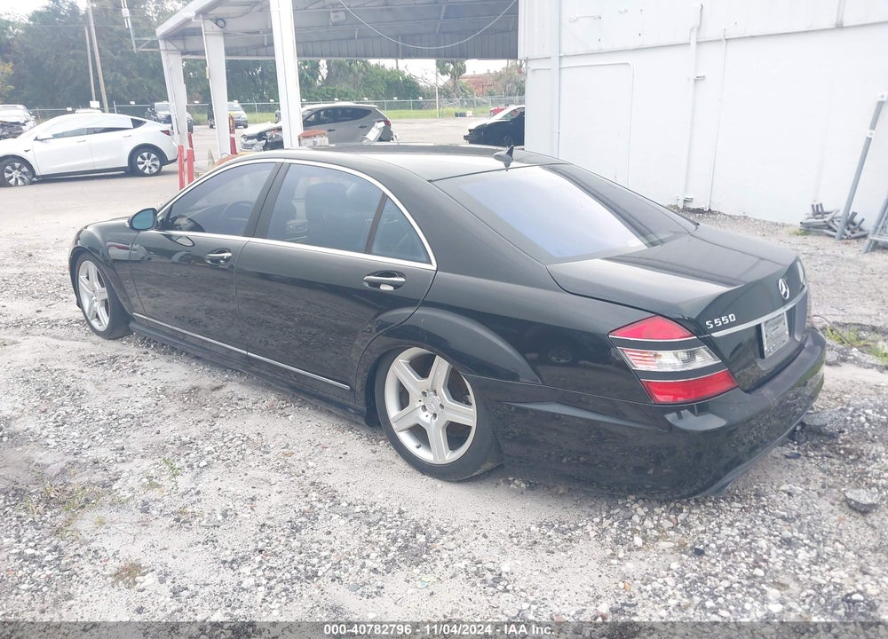 2007 MERCEDES-BENZ S 550 VIN: WDDNG71X27A120754