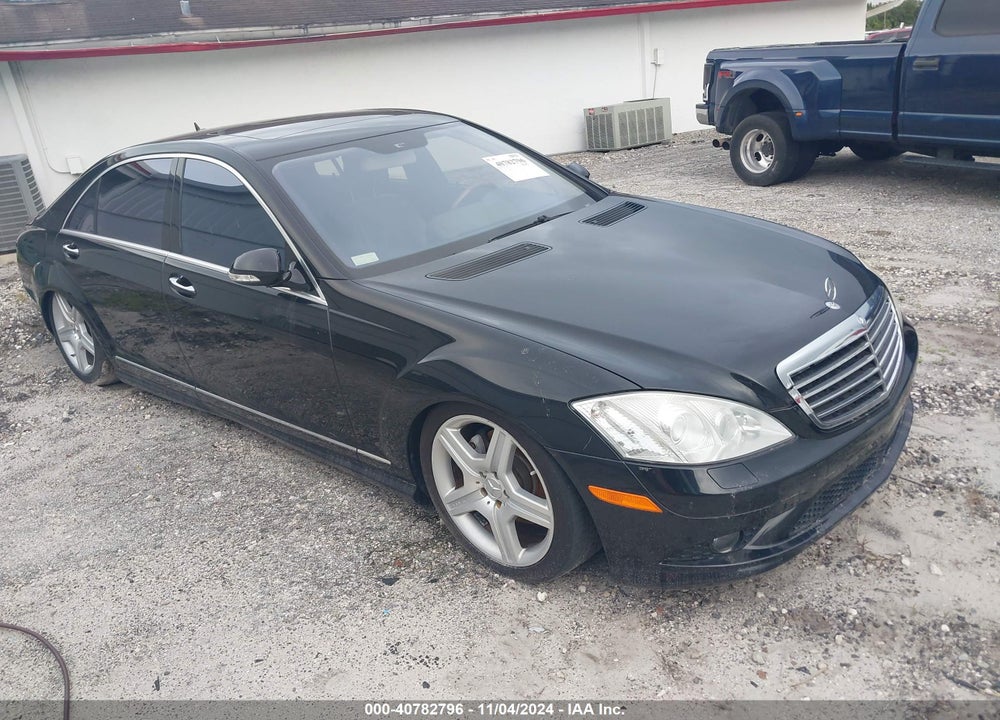 2007 MERCEDES-BENZ S 550 VIN: WDDNG71X27A120754