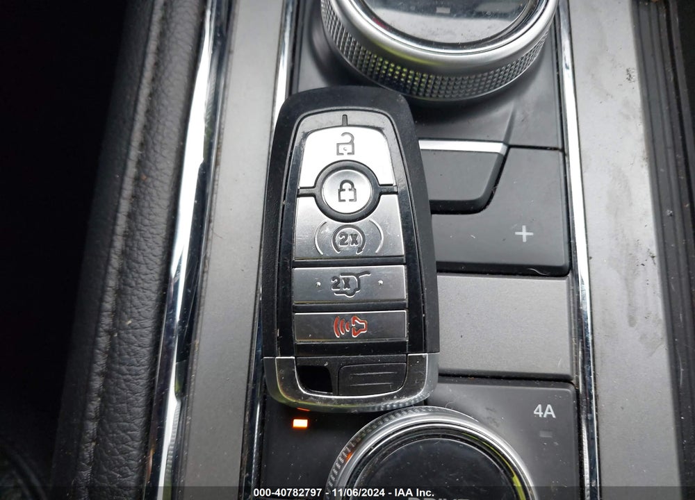 2020 FORD EXPEDITION XLT VIN: 1FMJU1JT0LEA45935