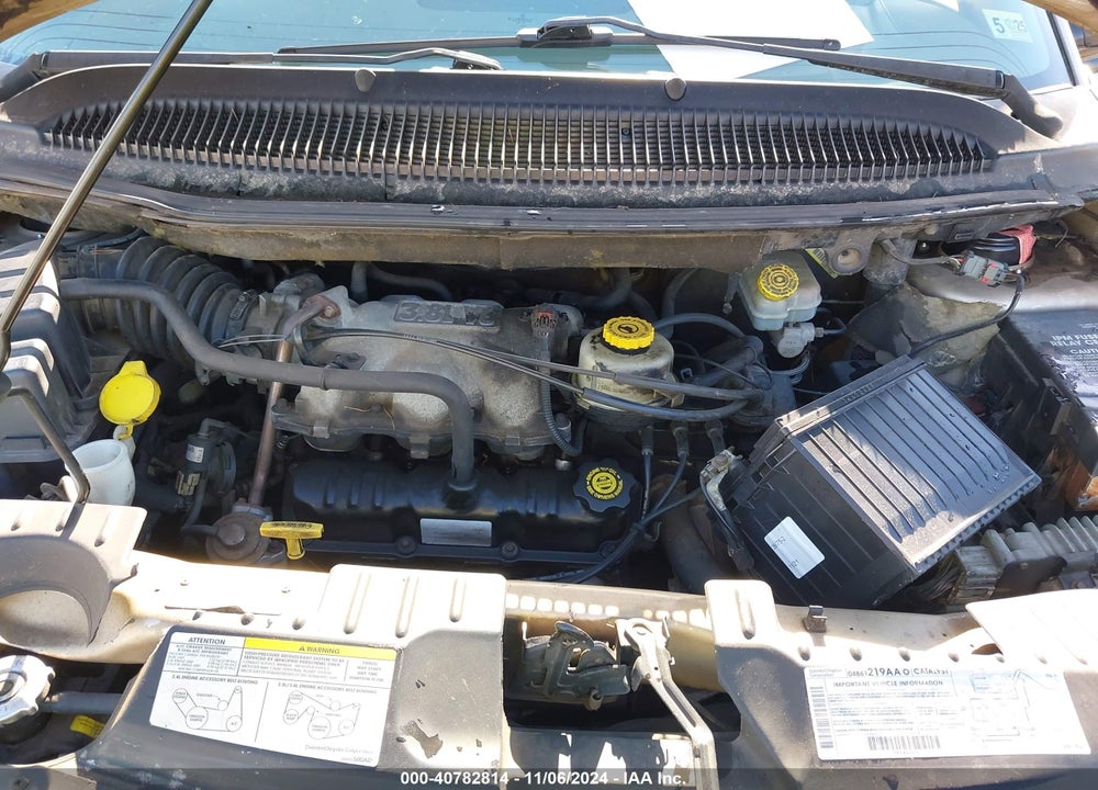 2001 CHRYSLER TOWN & COUNTRY LXI VIN: 2C8GP54L11R390575