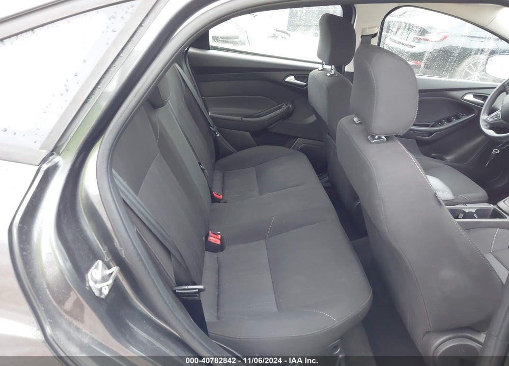 2017 FORD FOCUS SE VIN: 1FADP3F26HL315506