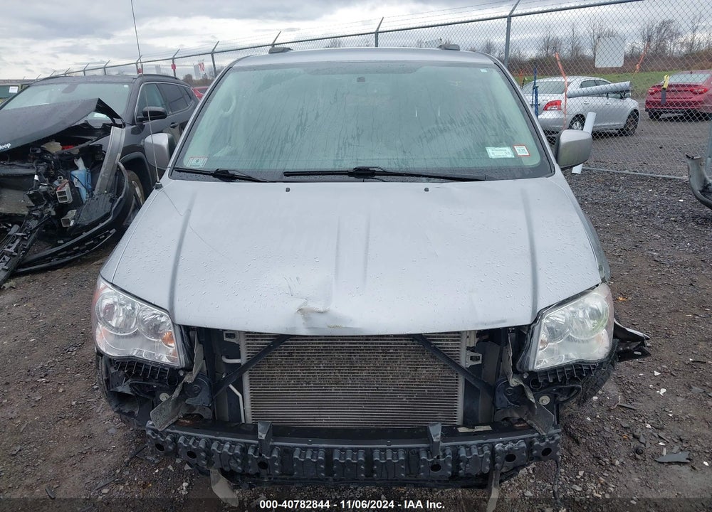 2014 CHRYSLER TOWN & COUNTRY TOURING VIN: 2C4RC1BG5ER442526