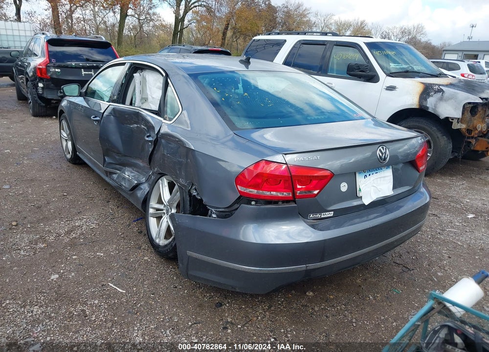 2015 VOLKSWAGEN PASSAT 2.0L TDI SEL PREMIUM VIN: 1VWCV7A35FC065690