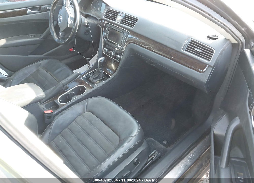 2015 VOLKSWAGEN PASSAT 2.0L TDI SEL PREMIUM VIN: 1VWCV7A35FC065690