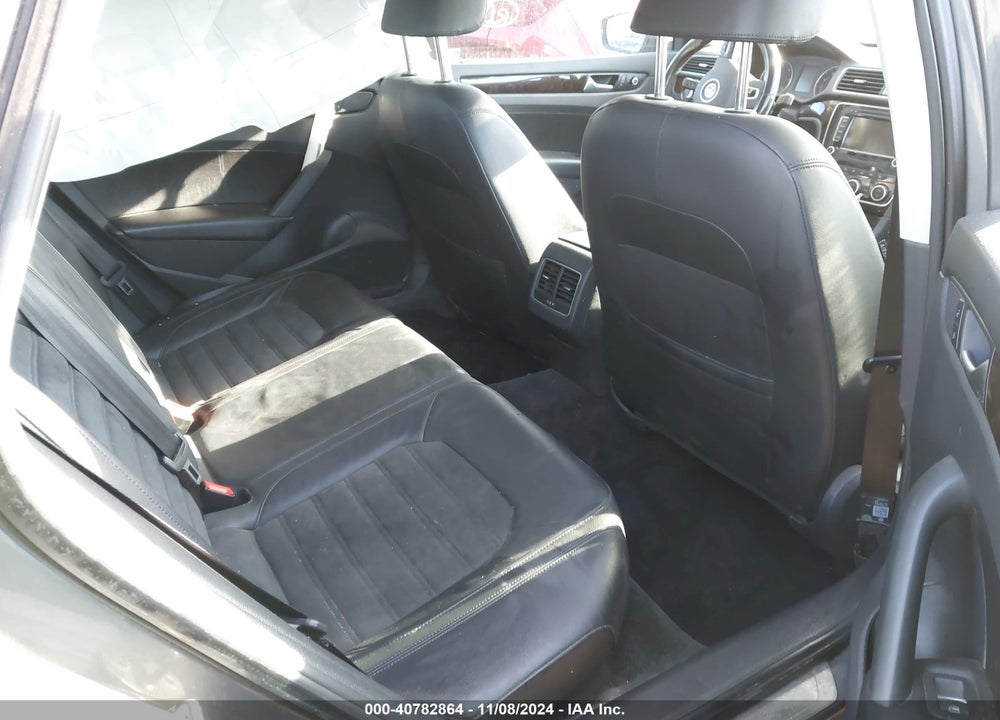 2015 VOLKSWAGEN PASSAT 2.0L TDI SEL PREMIUM VIN: 1VWCV7A35FC065690
