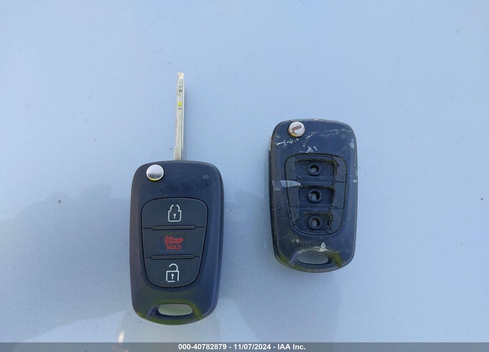 2011 KIA SOUL SPORT VIN: KNDJT2A25B7199094