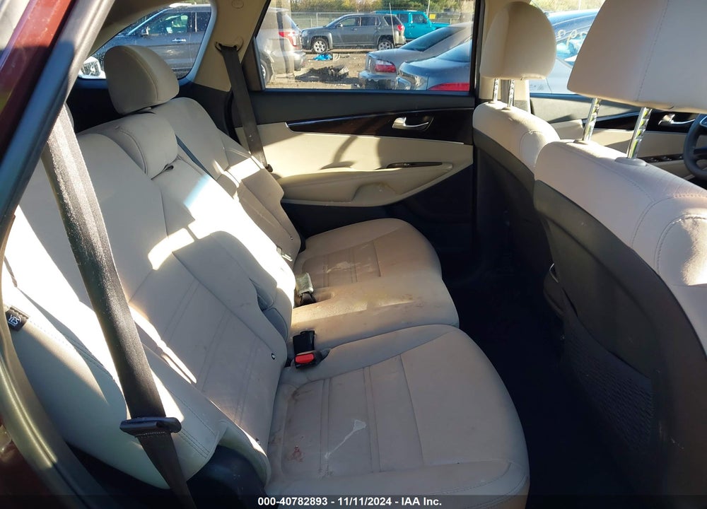 2019 KIA SORENTO 2.4L LX VIN: 5XYPG4A3XKG438693